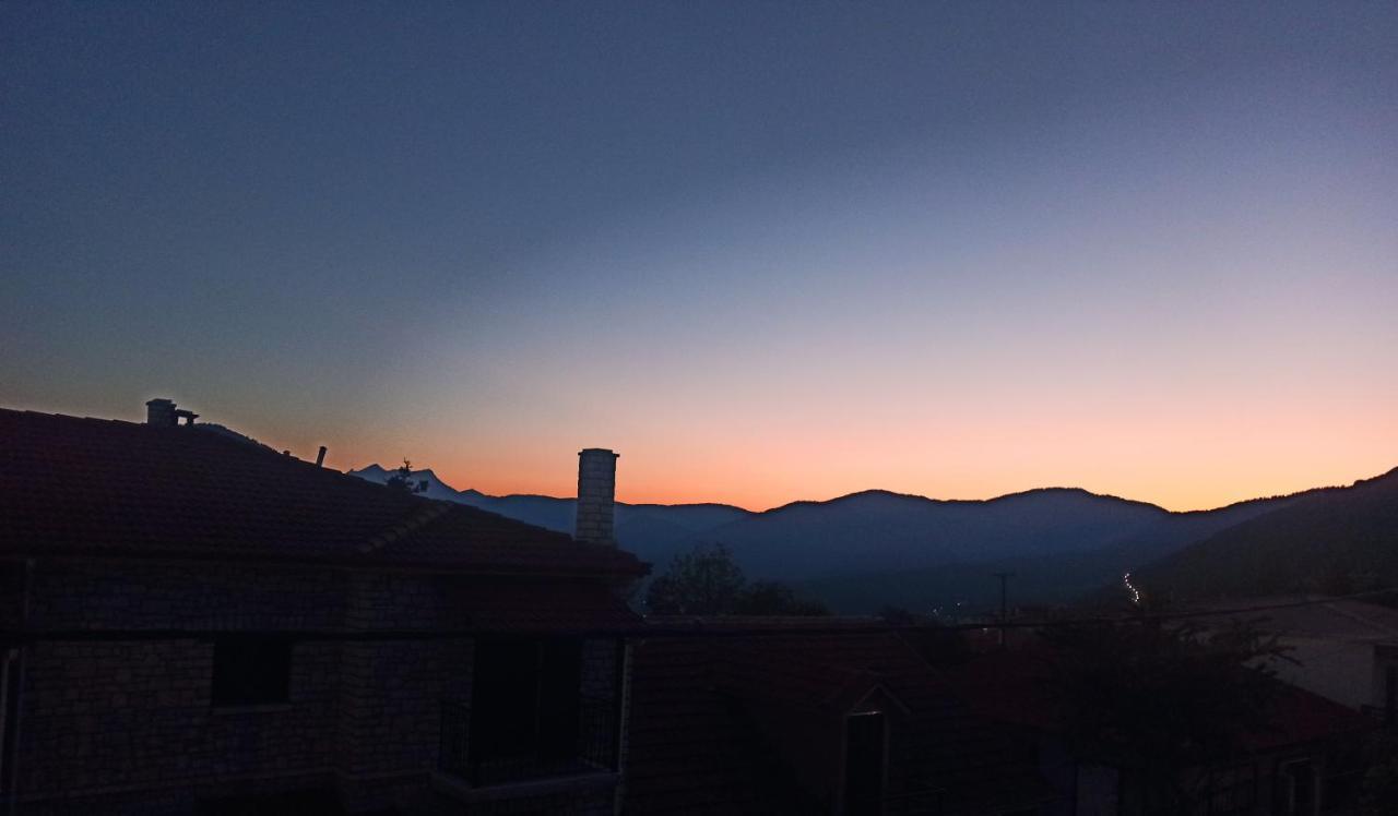 Elatos Boutique Mountainhouse Villa Karpenisi ภายนอก รูปภาพ